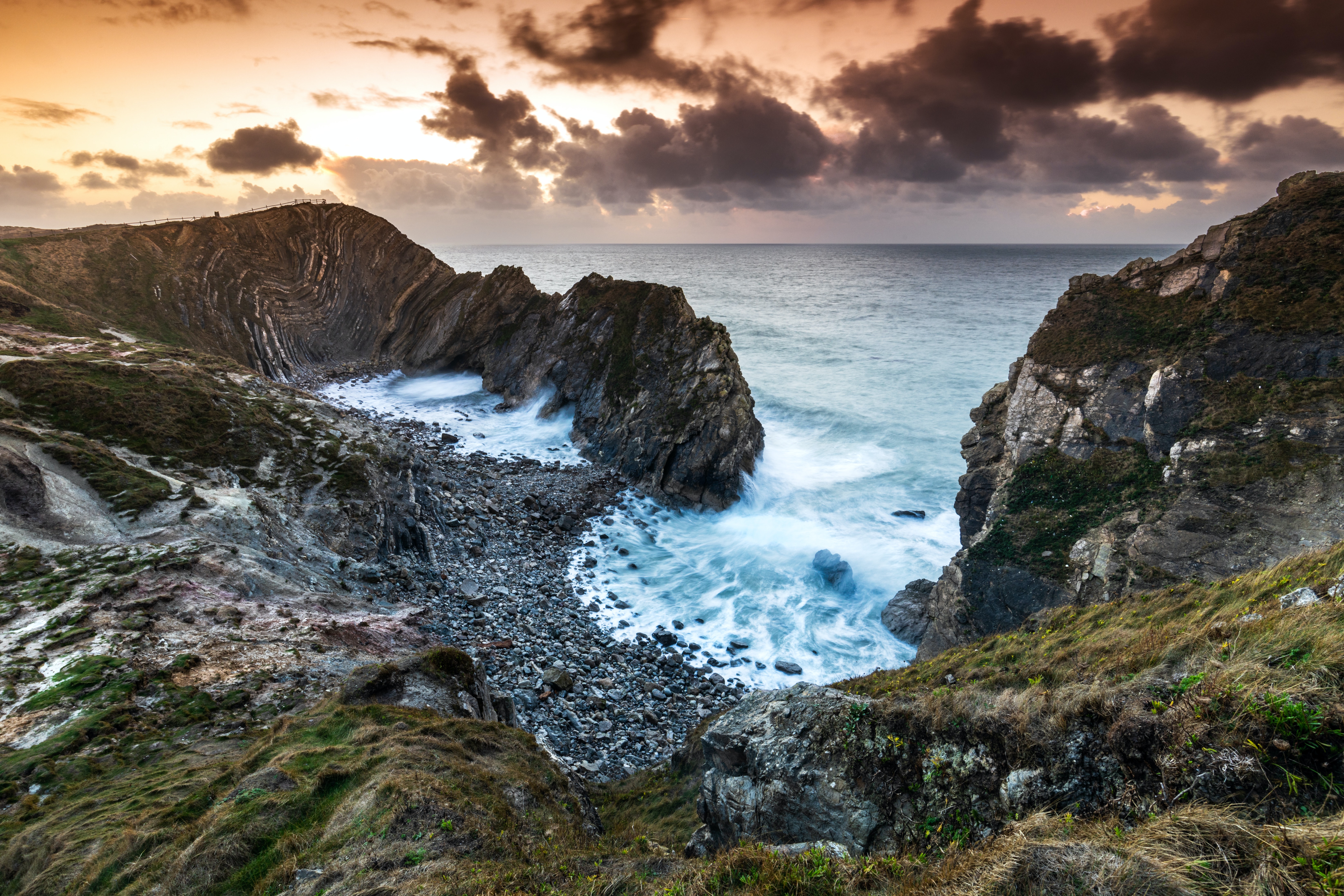 stair hole lulworth cove